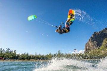 Sports nautiques en bord de mer